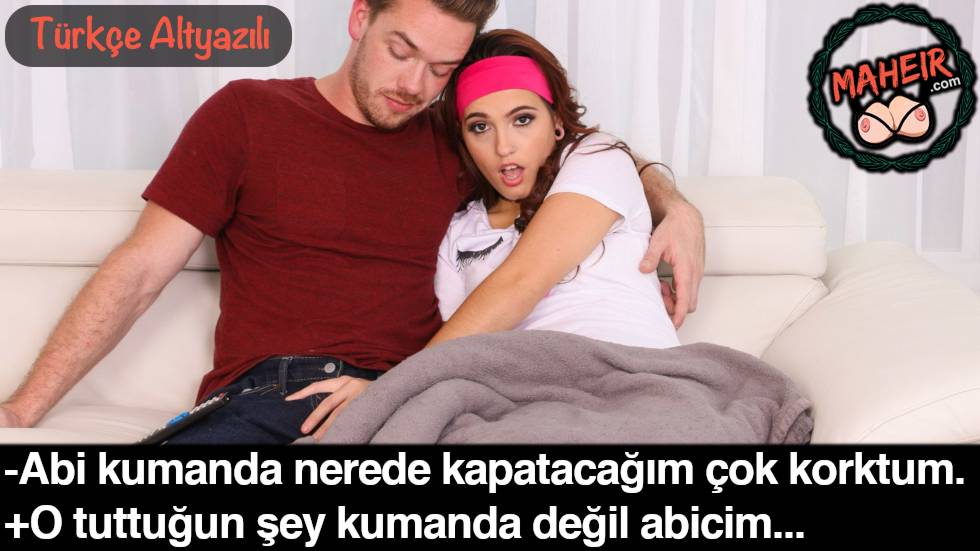 Kardeşimle Korku Filmi İzlerken Kumanda Yerine Sikimi Elledi